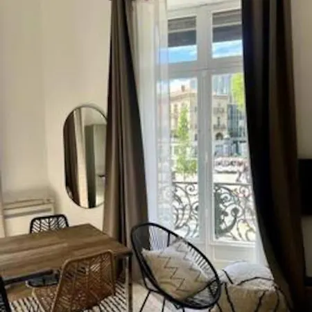 شقة Casa Kuta - Place De La Comedie, مونبيلييه
