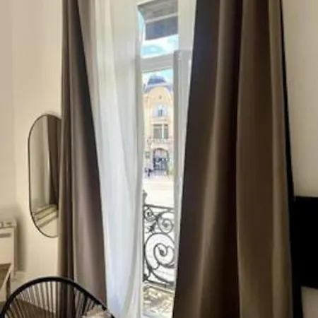 Casa Kuta - Place De La Comedie, شقة